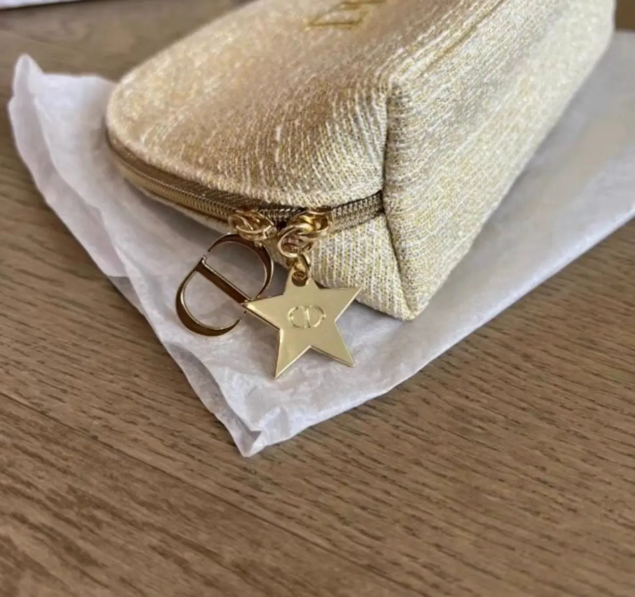 Geanta de machiaj Dior Gold,editie limitata 4